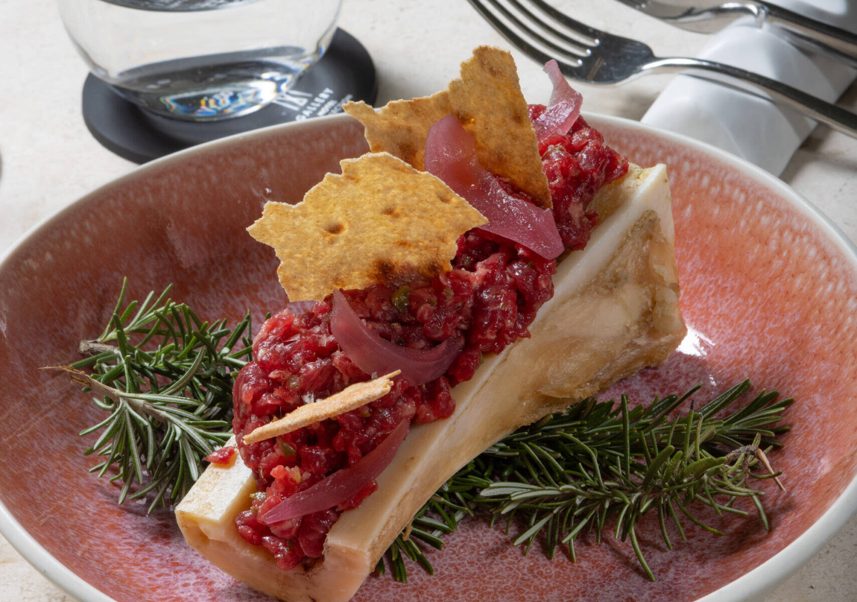 Ristorante_cielo_Cagliari_osso_Tartare_manzo_Rubia_Gallega_ossobuco_fondente_03w